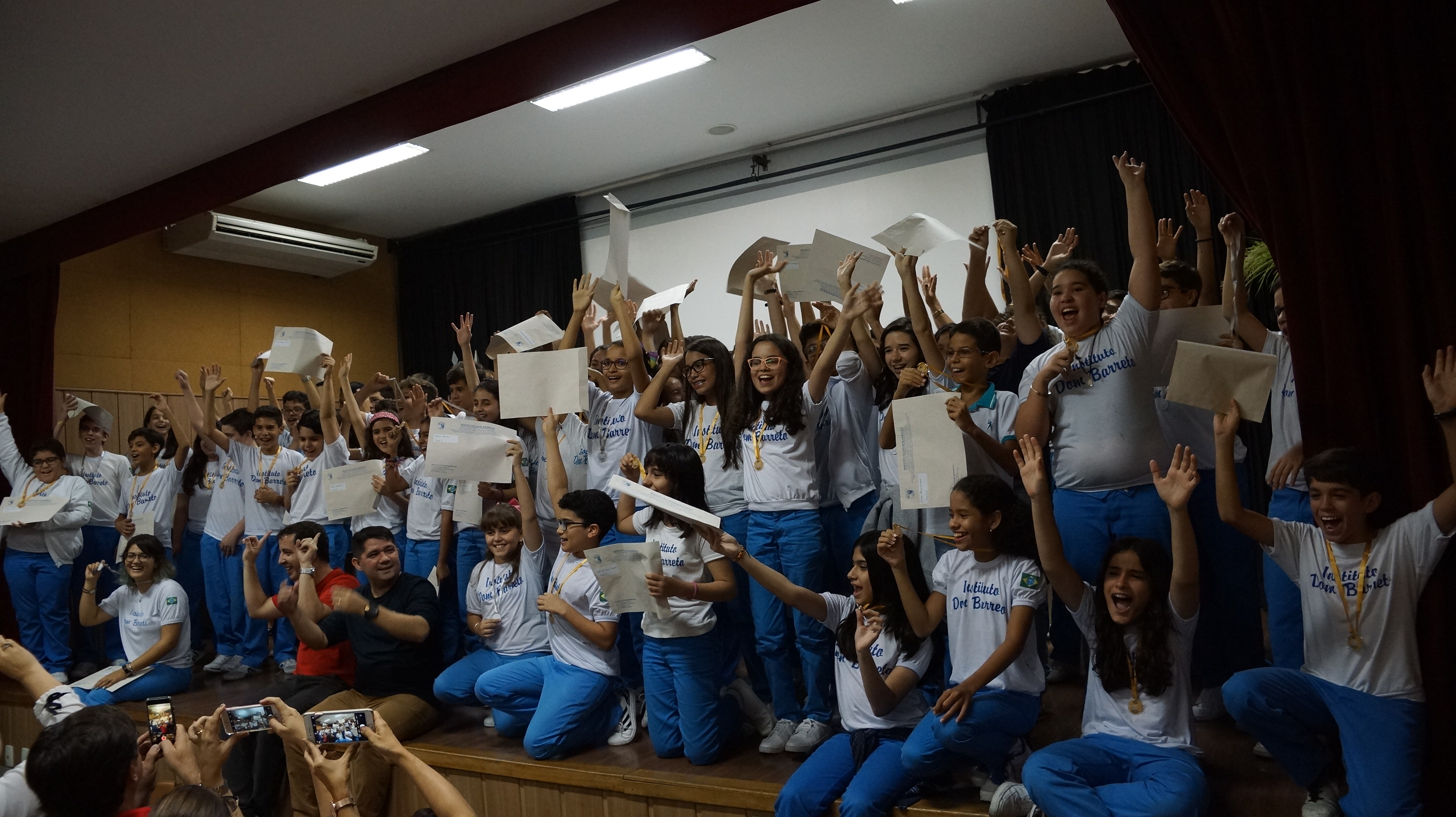 IDB realiza cerimônia de entrega das medalhas aos alunos premiados na OBA 2017
