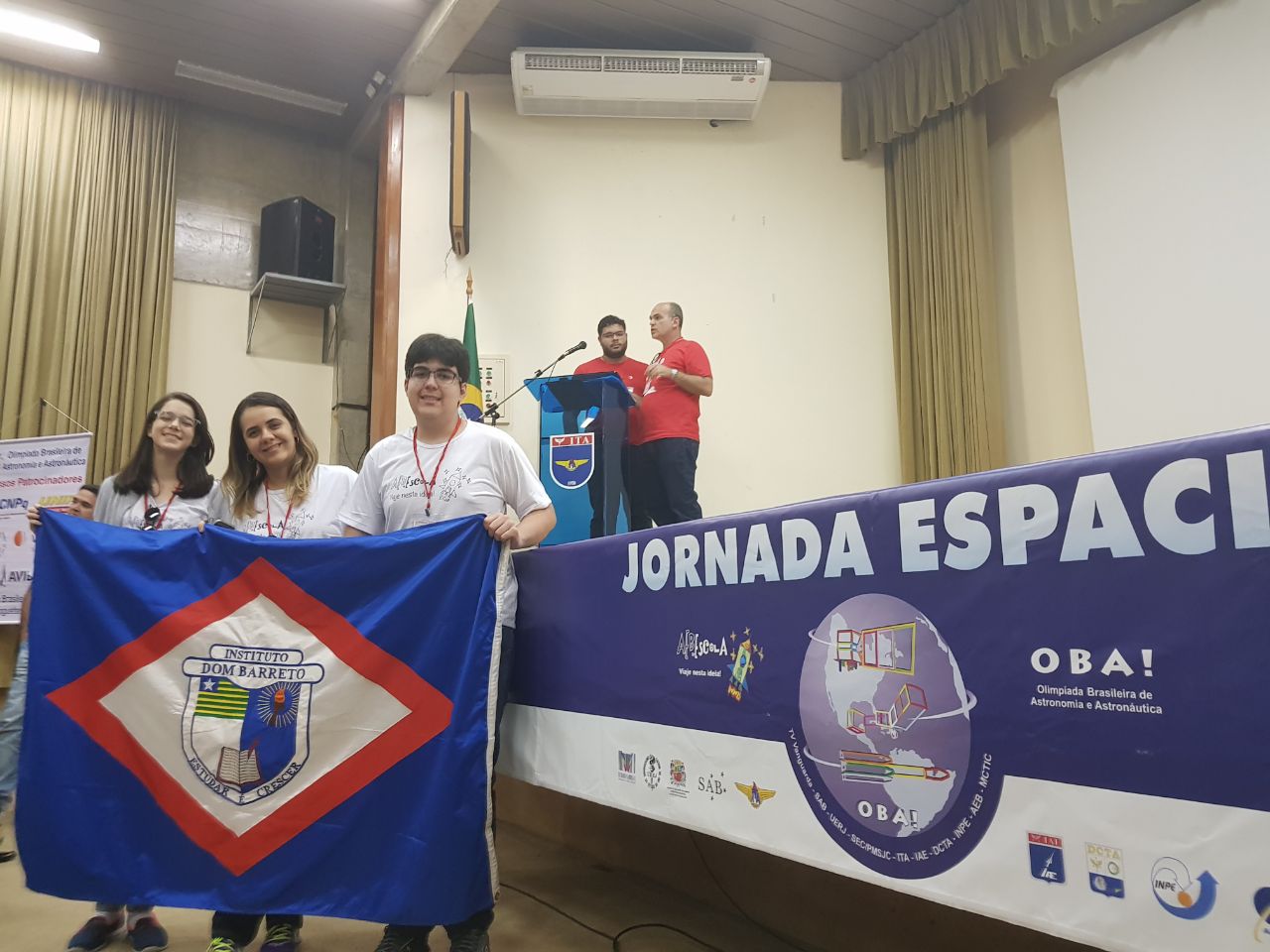 Dombarretanos participaram da XV Jornada Espacial, em São Paulo  
