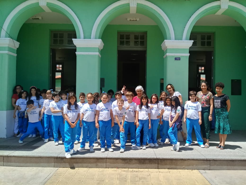 Alunos do 3º Ano do Ensino Fundamental visitam a biblioteca Pública Des. Cronwell de Carvalho