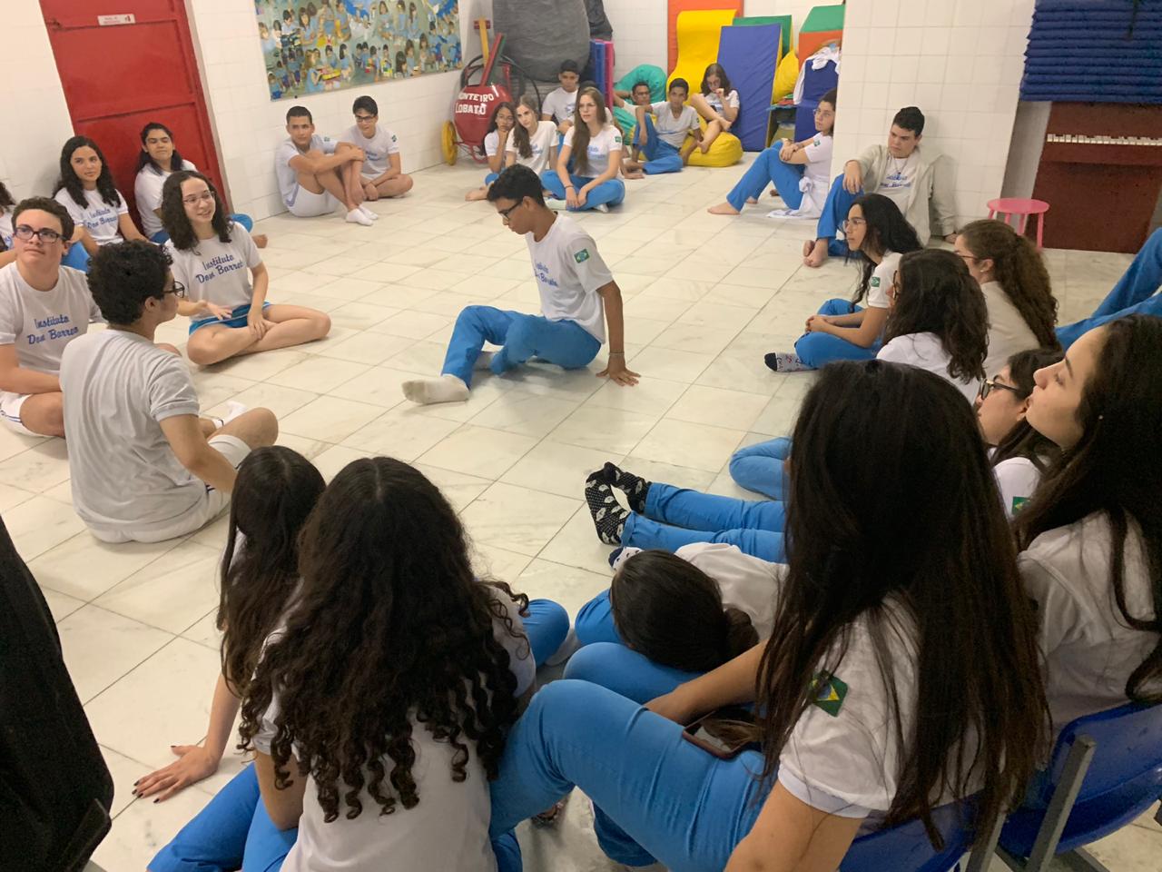 Oficina de Teatro capacita alunos do IDB para a Semana Cultural
