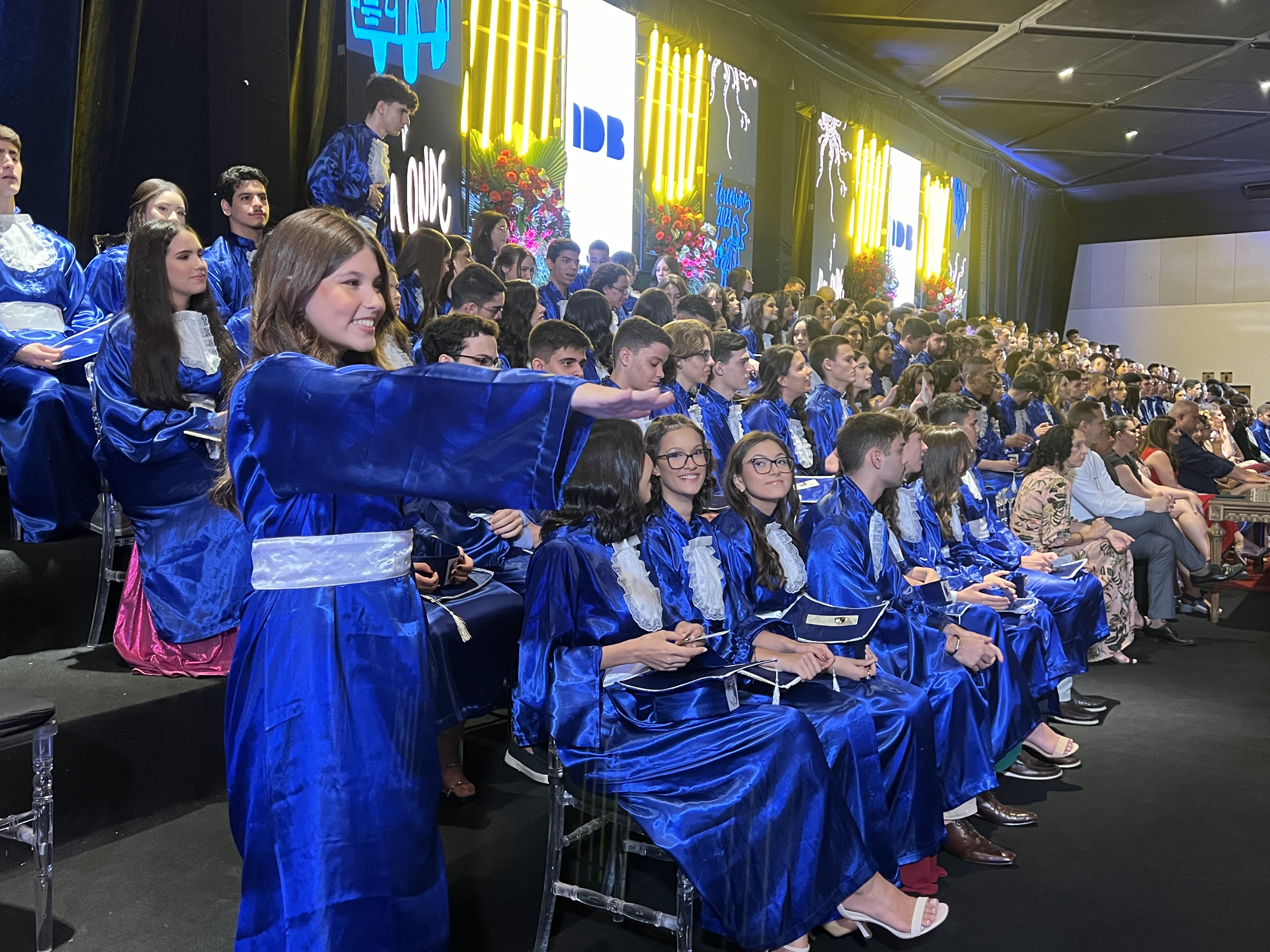 Eletiva CSI IDB.<br>
Brilho e emoção marcam a formatura do Terceirão IDB 2023 - Turma Amanhecer
