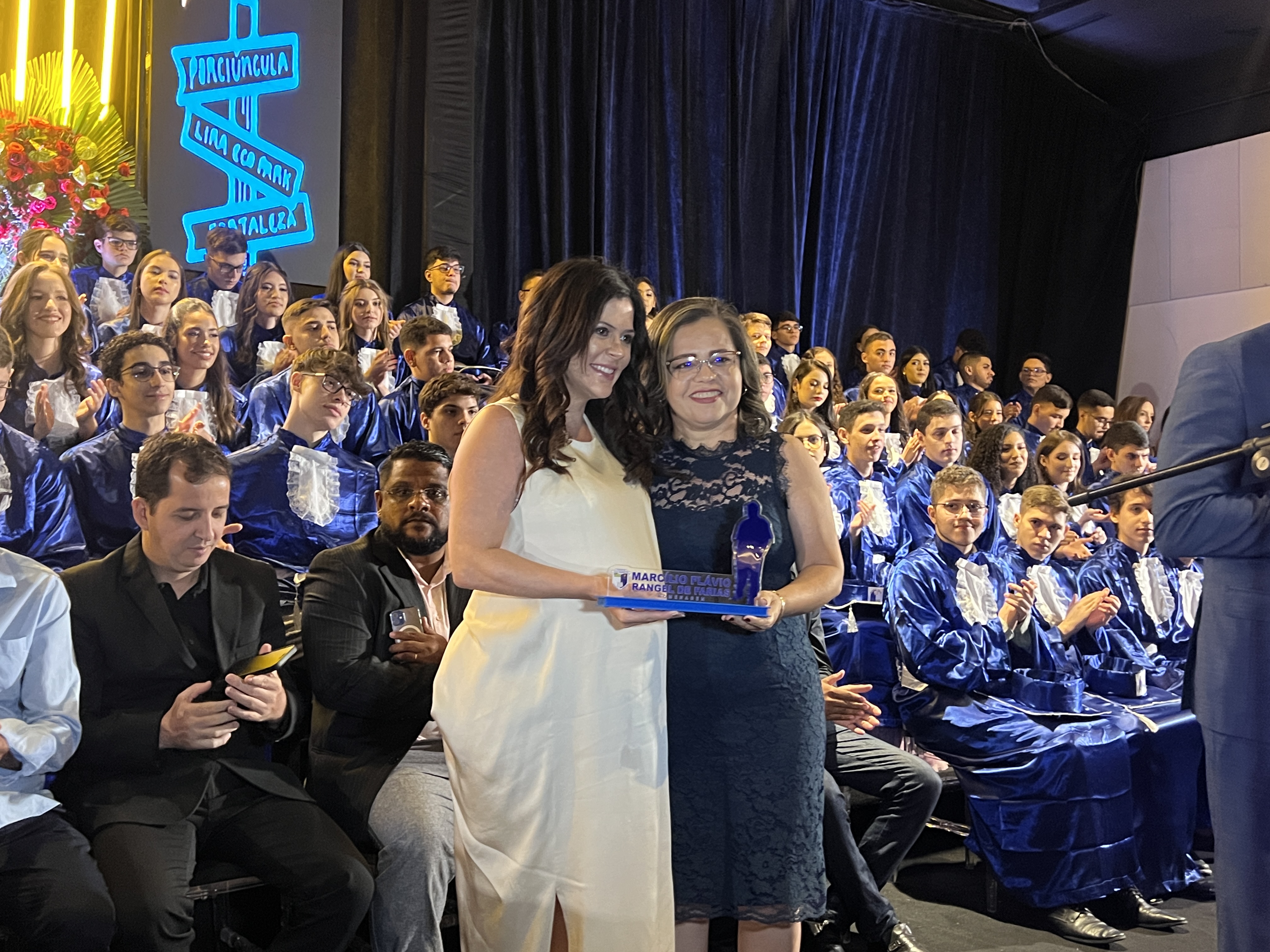 Eletiva CSI IDB.<br>
Brilho e emoção marcam a formatura do Terceirão IDB 2023 - Turma Amanhecer
