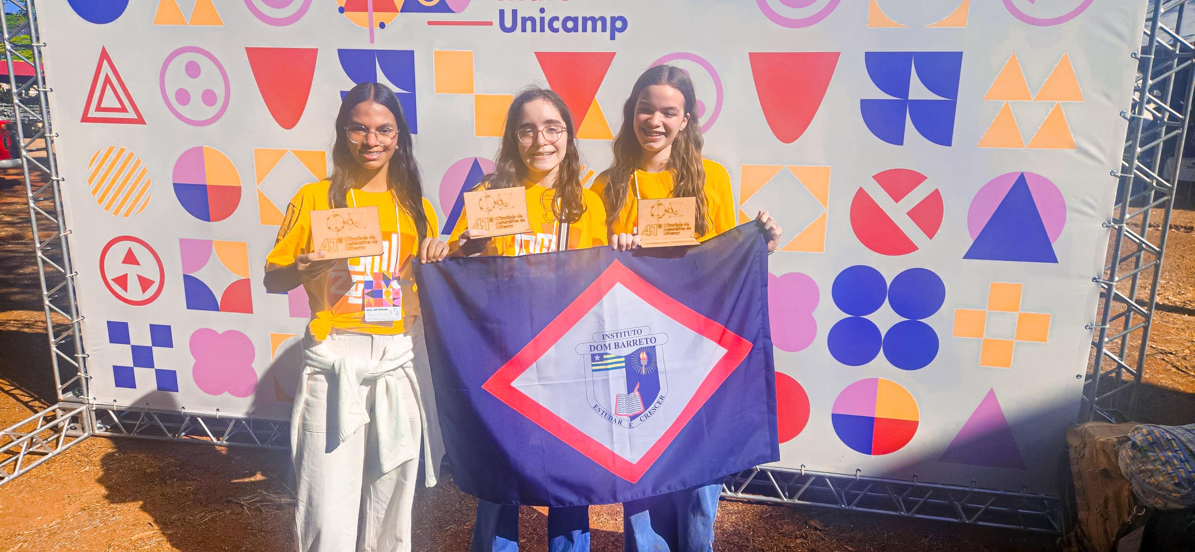 IDB garante 12 medalhas e 9 troféus na Olimpíada de Matemática da Unicamp – OMU 2025